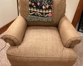 Roll Arm Style Club Chair