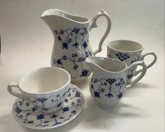Churchill Finlandia Blue Willow Style Dinnerware Set