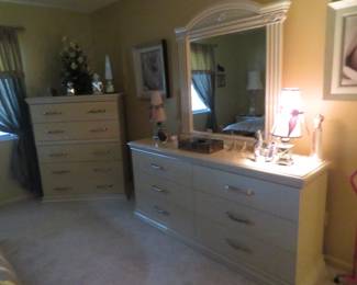 Dresser/Chest