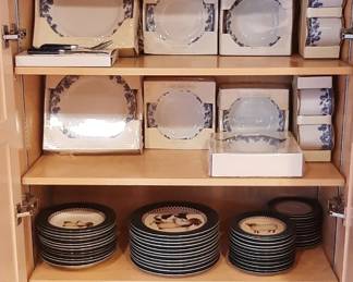 Dinnerware in Great Condition
