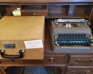typewriter and case