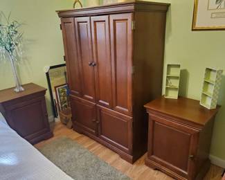 vv bedroom armoire closed