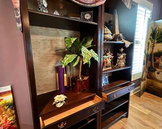 Display Cases and Decoratives