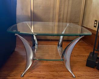 Shark Fin Side Table