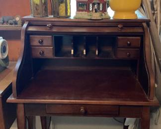 Roll top desk-28x17x42