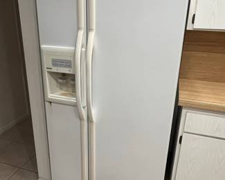 Kenmore Side-by-Side Refrigerator
