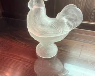 Lalique Coq Houdan Frosted Crystal Covered Dish