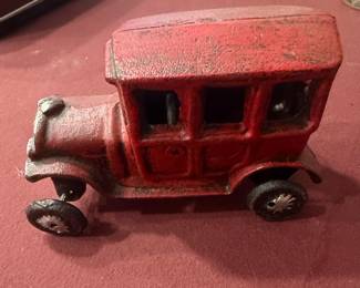 Antique Cast Iron Ford Model T Sedan Toy Car
