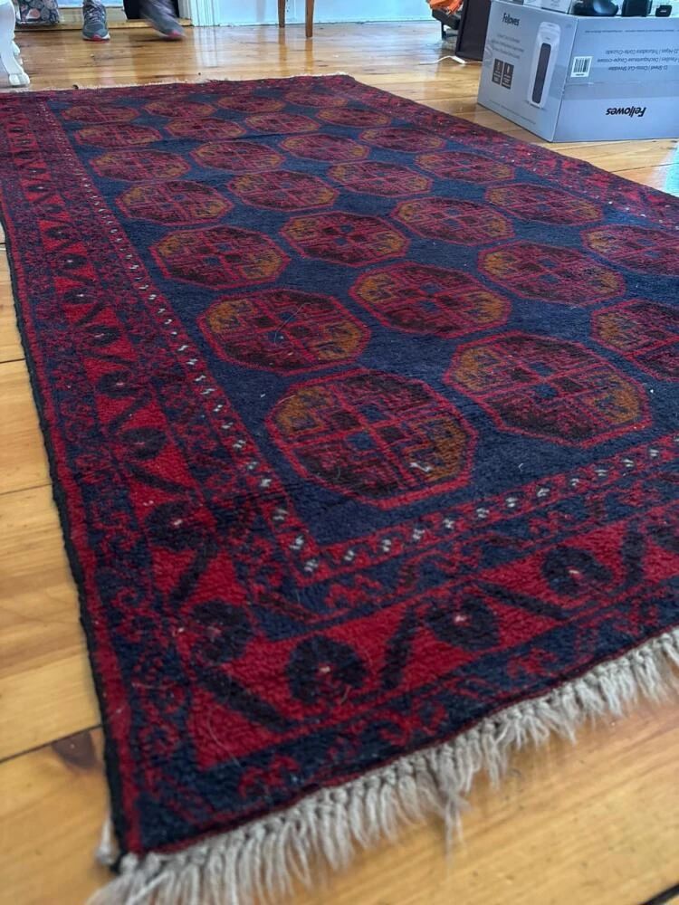 001 handknottedwoolrugintraditionalgeo