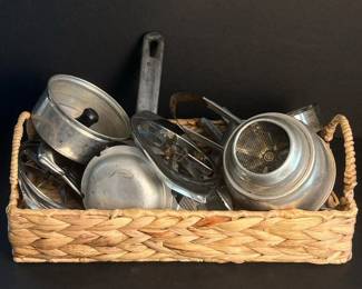 199 assortedvintagealuminumkitchenutensi