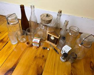 166 assortedglassandtrinketcollection