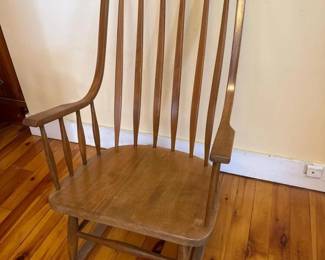 015 windsorstylewoodenrockingchair