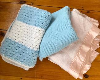 220 crochetedandwovenbabyblanketswiths