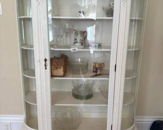 093 frenchprovincialstylecuriocabinetwi