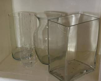 196 assortedclearglassvases