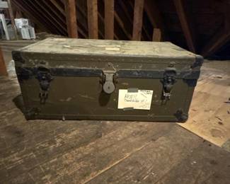 031 vintagemilitarystylemetalfootlocker