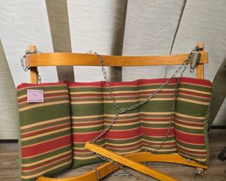 Hanging swinging chair