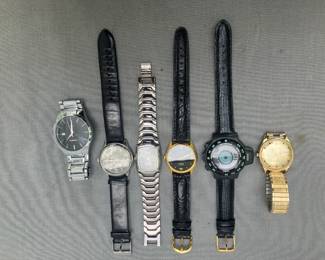 Men's watches in new condition