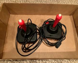 2 Atari Wiko Command controllers