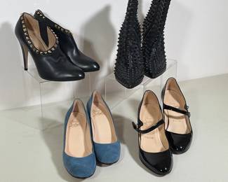(4pc) CHRISTIAN LOUBOUTIN AND VALENTINO GARAVANI DESIGNER FOOTWEAR LOT