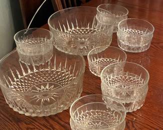 Vintage Arcoroc Diamant Starburst Glass Bowl Set