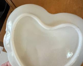 Victorian Style Porcelain Heart-Shaped Trinket Dish with Hand-Painted Floral Motifs