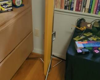 Knox Panorama Vintage Tripod Projector Screen 40" x 36"