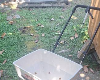 Craftsman Broadcast Lawn Spreader