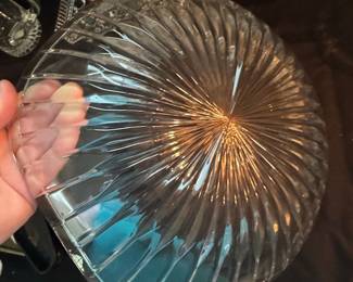 Vintage Indiana Glass Starburst Ribbed Serving Bowl