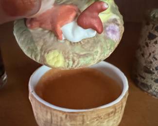 Vintage HOMCO 5404 Elf Mushroom Trinket Box