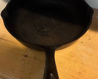 Vintage Birmingham Stove & Range (BSR) #8 Cast Iron Skillet with Heat Ring