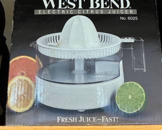 West Bend Electric Citrus Juicer No. 6025
