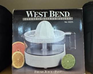 West Bend Electric Citrus Juicer No. 6025