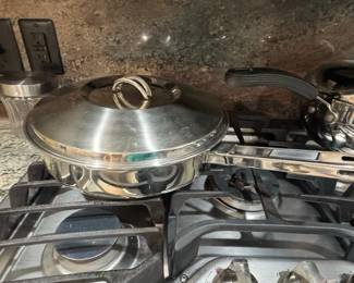 Tramontina Fundo Triplo Stainless Steel Skillet
