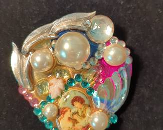 Vintage Assemblage Cameo Brooch
