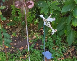 Vintage Metal Garden Stakes (Hummingbird and Spinner)
