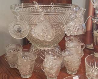 Anchor Hocking Wexford Punch Bowl Set