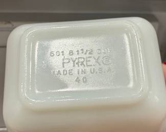 Pyrex Spring Blossom Green Refrigerator Dish (501-B)