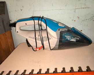 Dirt Devil Quick Flip Wet-Dry Handheld Vacuum