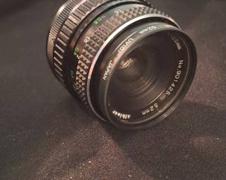 Albinar ADG 28mm f/2.8 Macro Focus Lens