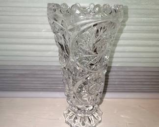American Brilliant Period Cut Glass Vase with Pinwheel and Hobstar Patterns