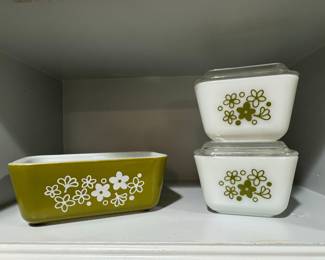 Pyrex Spring Blossom Green (Crazy Daisy) Loaf Pan and Refrigerator Dishes Set