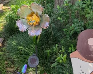 Solar Powered Metal Flower Garden Stake with Hummingbird Accent