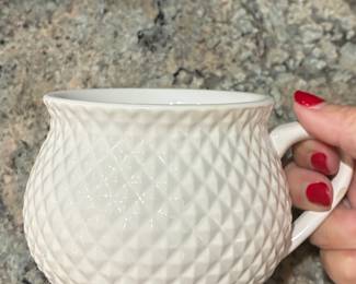 Mikasa Huntington Diamond Quilted Bone China Mug