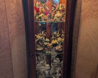Howard Miller "Majestic II" Curio Cabinet