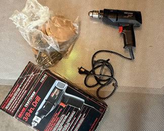 Craftsman 3/8-inch Variable Speed Reversible Drill (Model 910142)