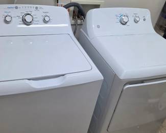 Electric GE Washer and Dryer!