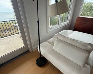 Floor lamp