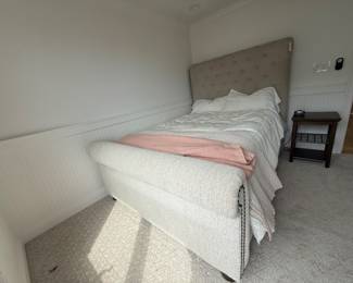 Queen tufted upholstered bed