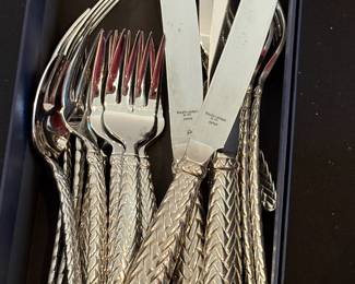 Ralph Lauren Silverware : https://rarefindestatesales.hibid.com/catalog/772925/collectors-dream-vintage--antique-and-holiday-treasures